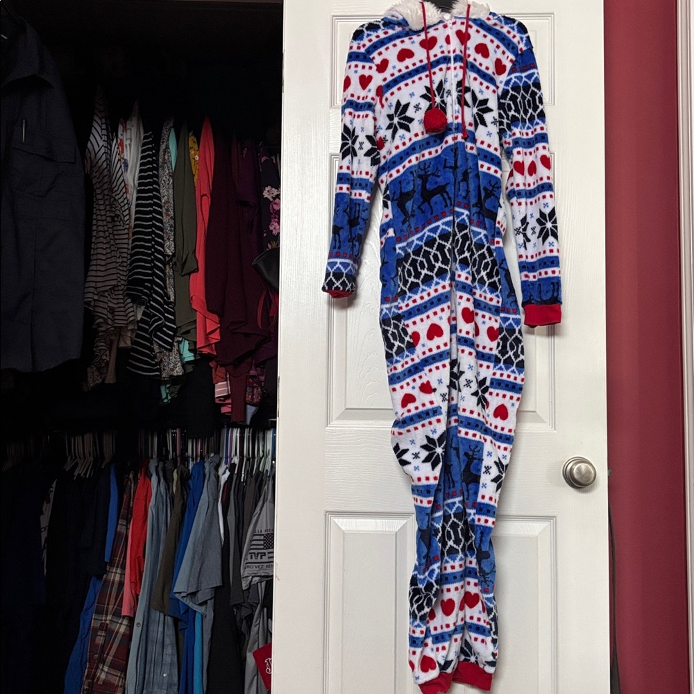 Secret Treasures Blue and Red Faux Fuzzy onesie pajamas size large